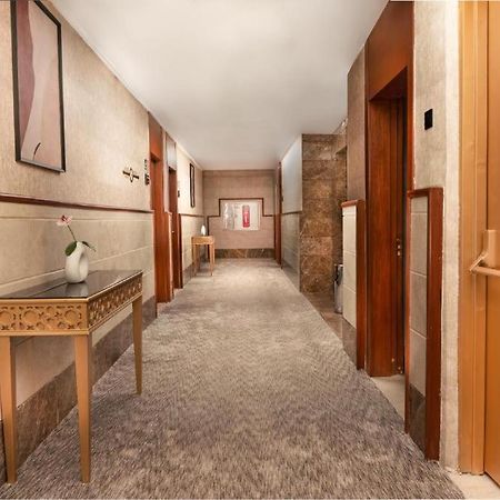 Platinum The First Hotel Медина Екстериор снимка