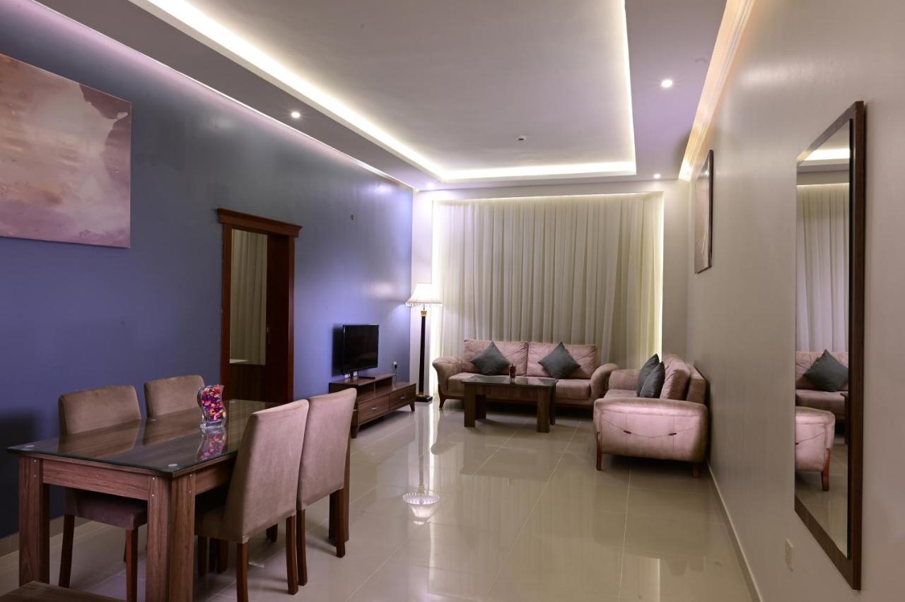 Platinum The First Hotel Медина Екстериор снимка