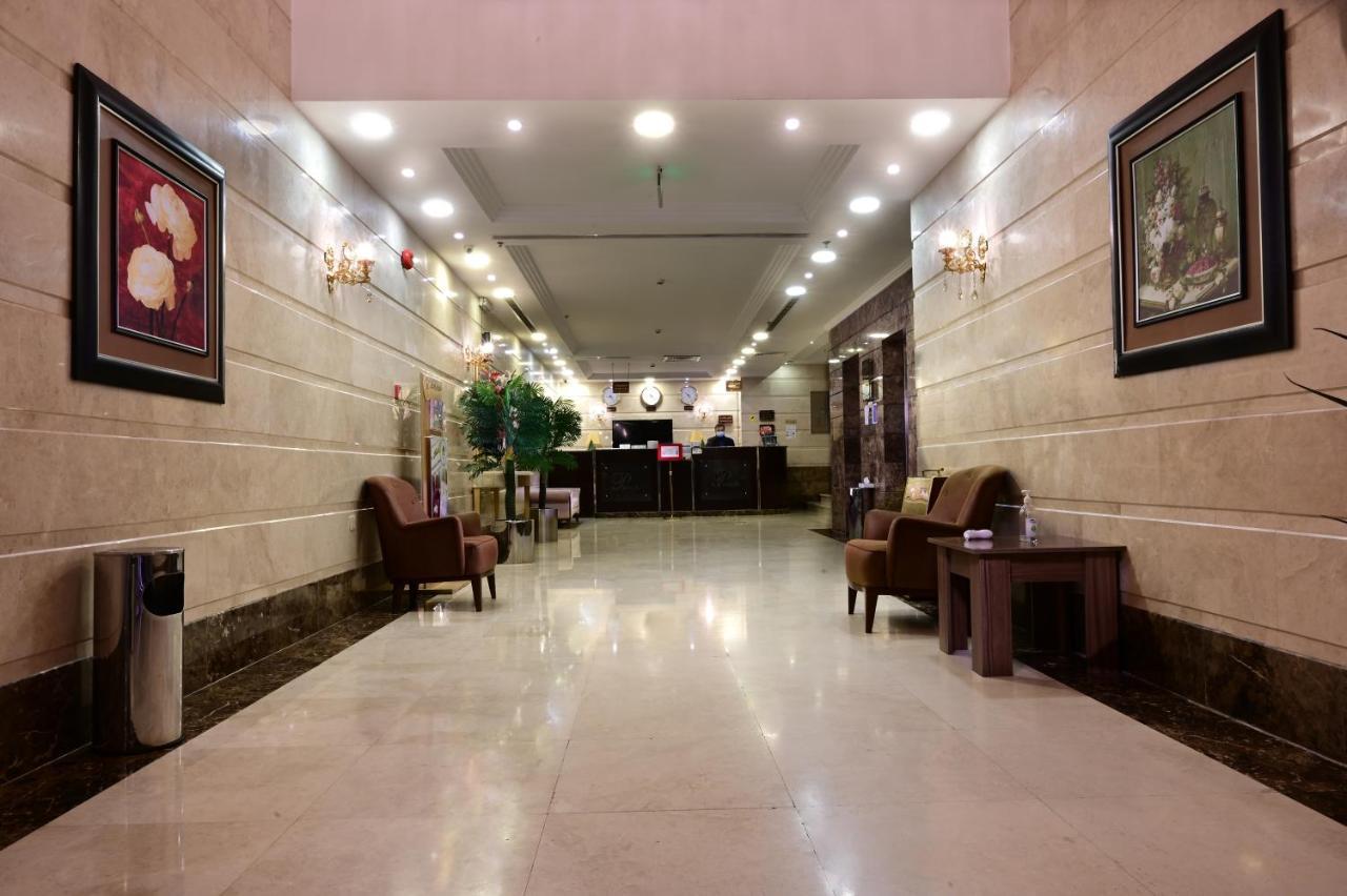 Platinum The First Hotel Медина Екстериор снимка