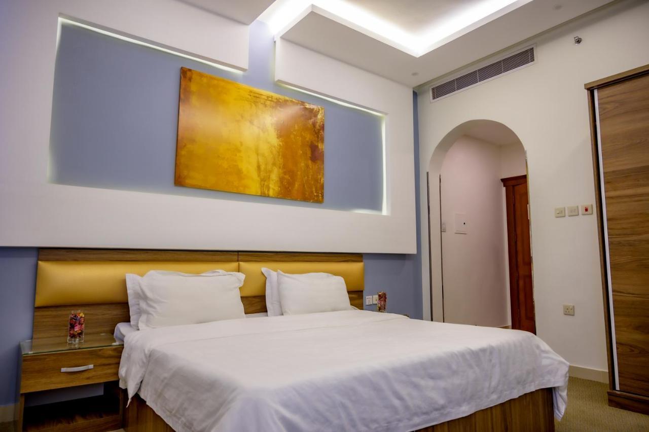 Platinum The First Hotel Медина Екстериор снимка