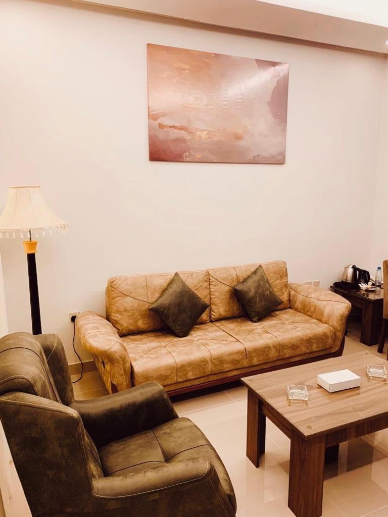 Platinum The First Hotel Медина Екстериор снимка