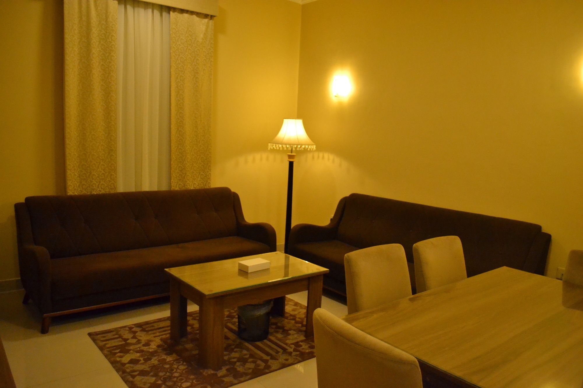 Platinum The First Hotel Медина Екстериор снимка
